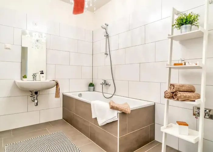 Διαμέρισμα Modern With Balcony & Free Parking - Near Metro Βιέννη
