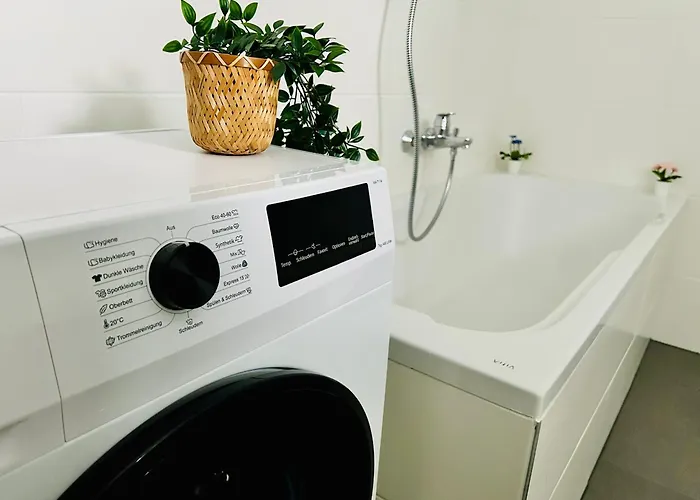 Modern With Balcony & Free Parking - Near Metro * Βιέννη